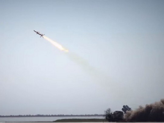 Настоящая мощь: появилось яркое видео с новым комплексом крылатых ракет Нептун