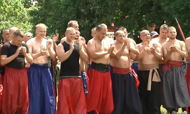 Не просто забава: у Запоріжжі відбувся чемпіонат України з козацьких боїв (відео)