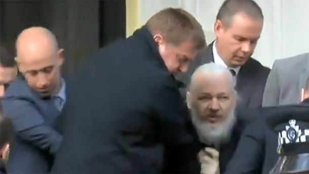Основателя Wikileaks Джулиана Ассанжа задержали в Лондоне: его могут выдать США