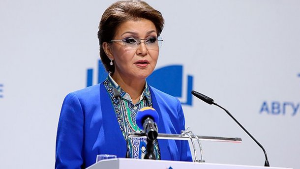 Отставка Назарбаева: дочь экс-президента Казахстана стала спикером Сената