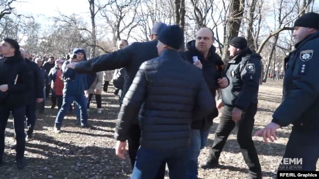 Під грифом таємно: як прикрили причетність Порошенка до руйнування історичної памятки