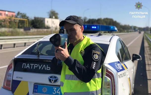 Патрульные с радарами TruCam начали штрафовать водителей