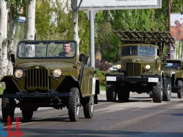 Победобесие на старте: в сети показали фото и видео подготовки к параду в оккупированных Крыму и Донецке