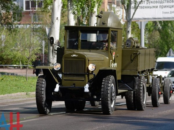 Победобесие на старте: в сети показали фото и видео подготовки к параду в оккупированных Крыму и Донецке