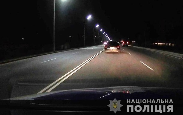 Под Киевом копы с погоней и стрельбой остановили евробляху