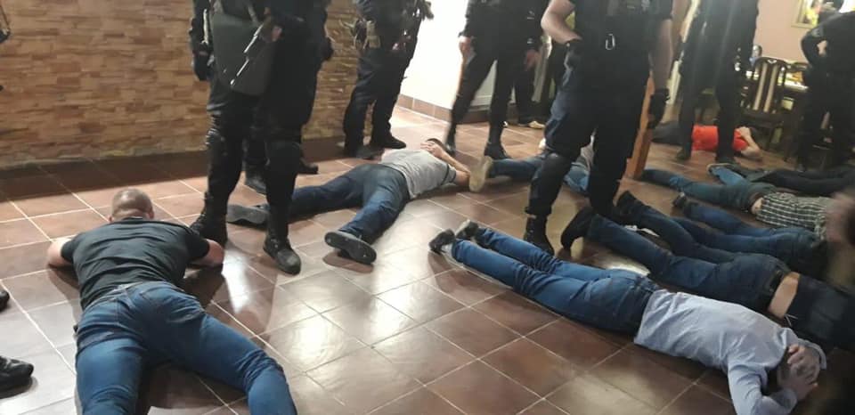 Под Кропивницким сорвали сходку во главе с «криминальным авторитетом» по кличке «Футболист» (фото)