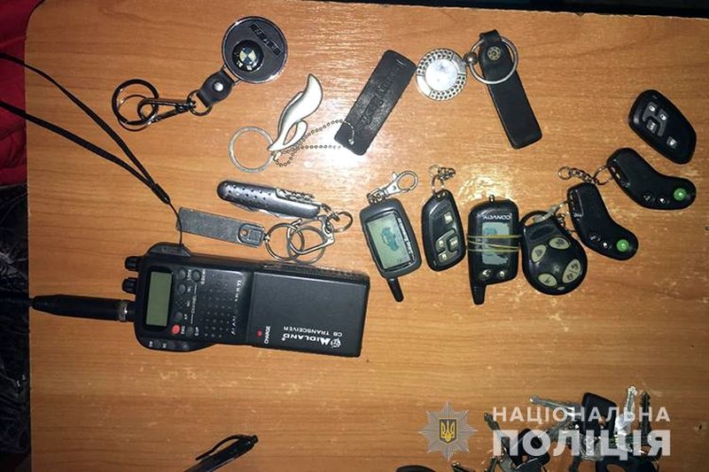 Похищали элитные авто в ЕС и продавали в Украине: в Тернополе задержали банду автоугонщиков (фото)