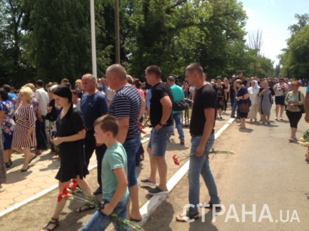 Похороны 11-летней Дарьи Лукьяненко в Ивановке: фото 18+