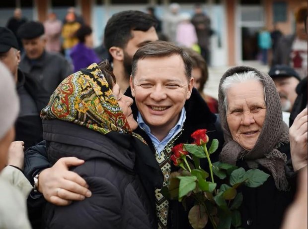 Показательные чтения стихов и агитация на лодках:к каким шагам прибегают политики перед выборами