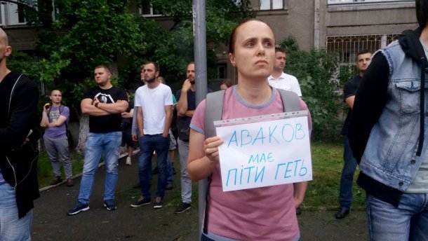 Полицейские застрелили 5-летнего мальчика: в городах требуют отставки Авакова – фото и видео
