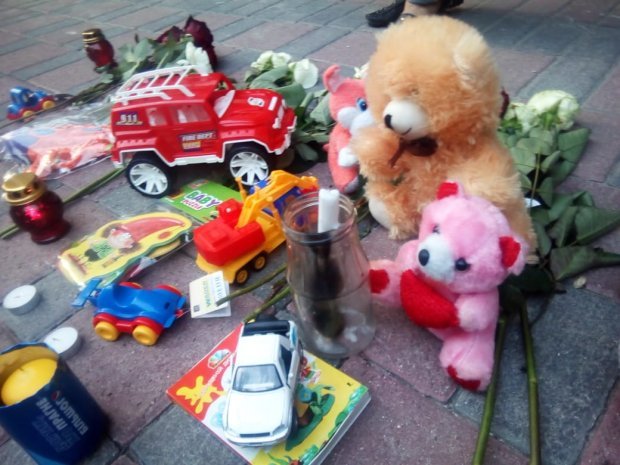Полицейские застрелили 5-летнего мальчика: в городах требуют отставки Авакова – фото и видео