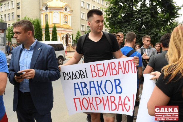 Полицейские застрелили 5-летнего мальчика: в городах требуют отставки Авакова – фото и видео