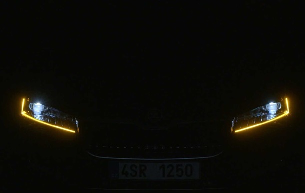 Появился новый тизер флагмана Skoda Superb