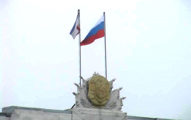 Президиум парламента Крыма настаивает на референдуме о независимости