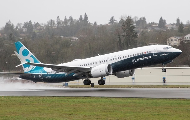 Прибыль Boeing упала из-за катастроф самолетов Max