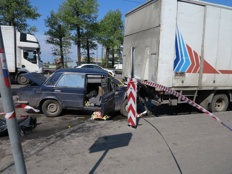 Причиной страшной автокатастрофы в Киеве мог стать сон водителя за рулем (фото)