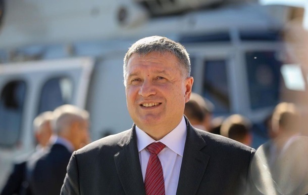 Проголосовать не смогли 40% полицейских, нацгвардейцев и пожарных - Аваков