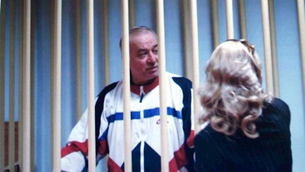 Российского военного разведчика отравили в Великобритании, – СМИ