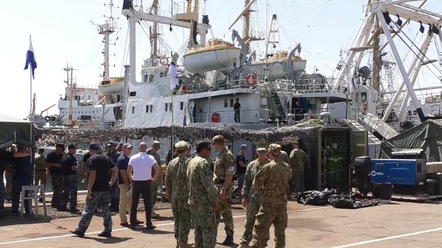 Си Бриз-2019: военные водолазы провели зрелищные совместные учения, фото и видео