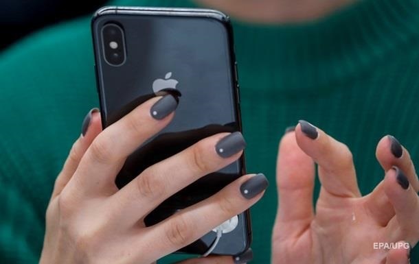 Смартфоны приводят к набору лишнего веса – ученые