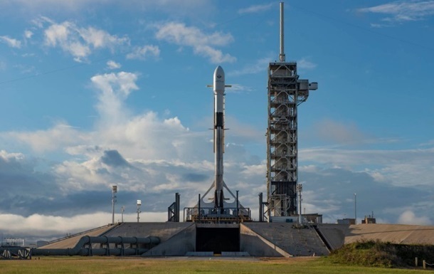 SpaceX перенесла запуск Falcon 9