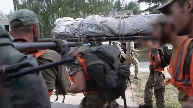 Спасение летчика со сбитого вертолета: экстремальная подготовка рекрутов в ССО