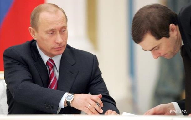 Сурков остался на посту помощника Путина