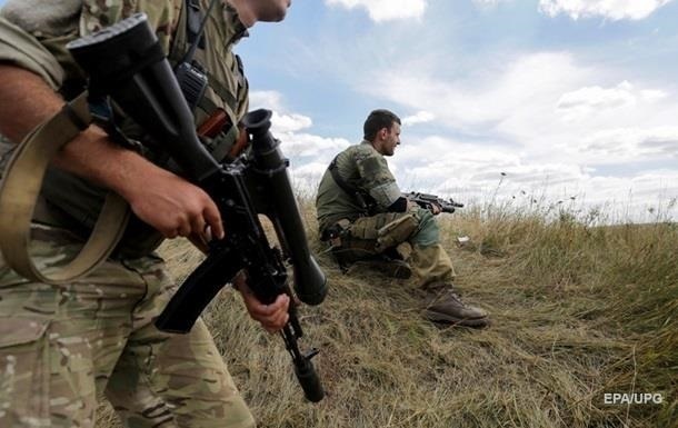 Сутки в ООС: 33 обстрела, четверо раненых