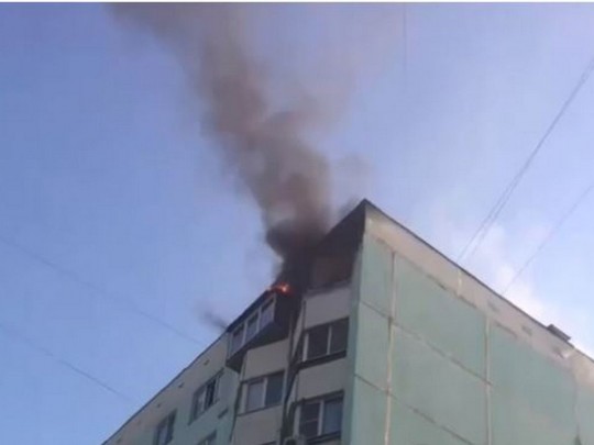 Трагический пожар в Ростове: в сети появилось видео смертельного прыжка ребенка с 10 этажа