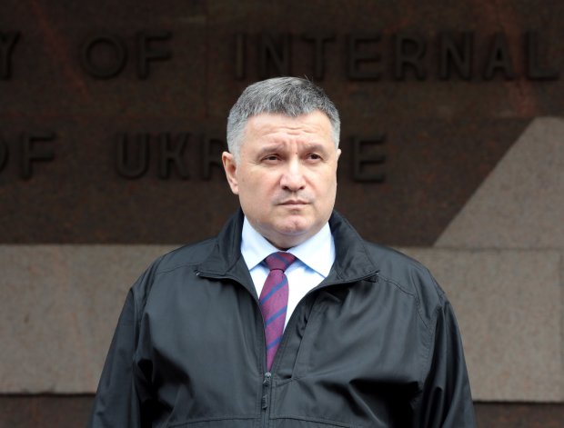 Три справи, за які Аваков не поніс відповідальності