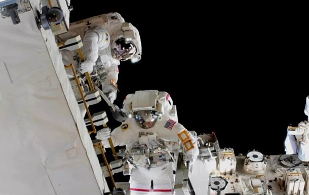 У астронавтов NASA возникли проблемы в открытом космосе