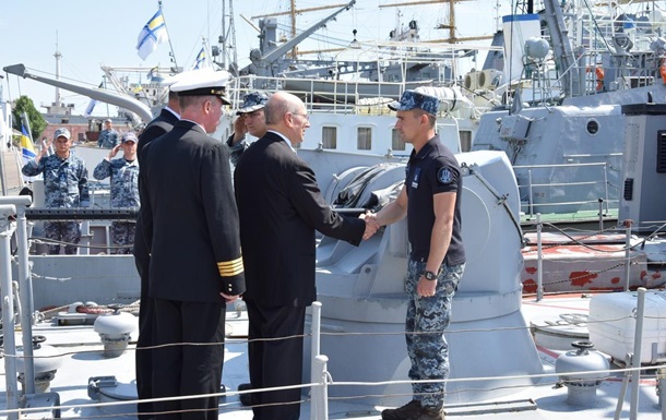Украина обсудила развитие флота с США