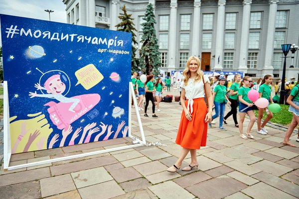 В центре Киева можно нарисовать свою мечту, которую запустят в космос (фото)
