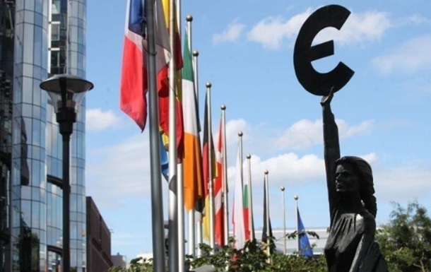 В Евросоюзе объяснили сокращение финпомощи Украине