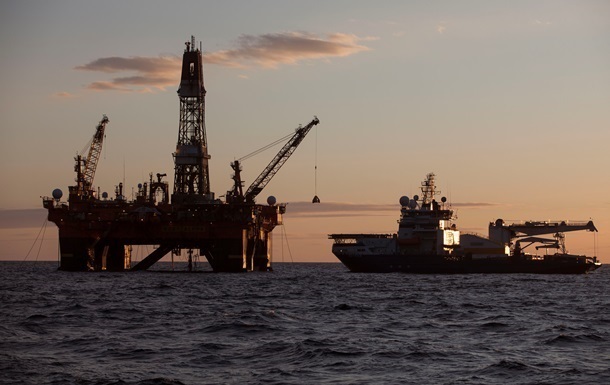 В июле нефть показала рекордное падение за год