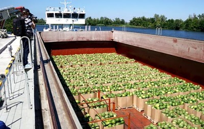 В Киев отправят еще баржи с херсонскими арбузами