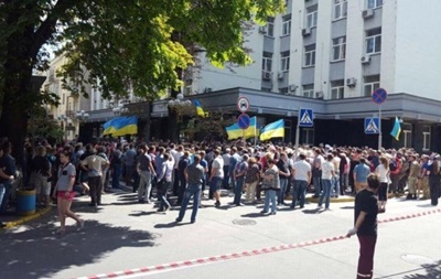В Киеве митингует группа поддержки мэра Ирпеня