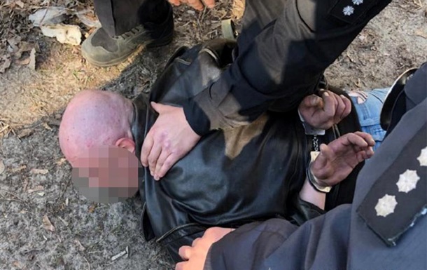 В Киеве на рынке полицейский застрелил собаку