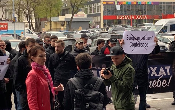 В Киеве напали на ЛГБТ-активистов: 10 пострадавших