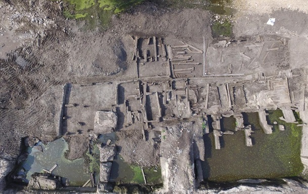 В Киеве раскопали улицу XVII века