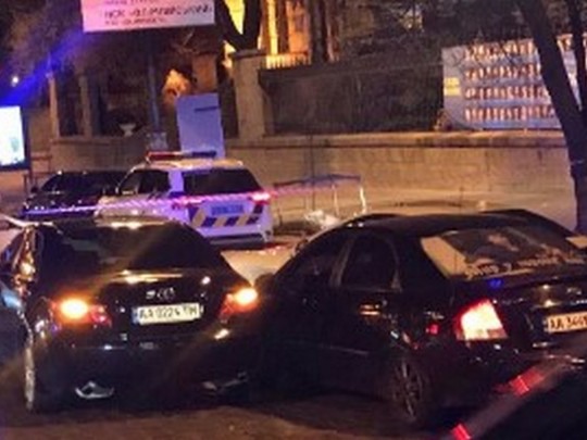 В Киеве водитель после ДТП устроил стрельбу: первые детали происшествия