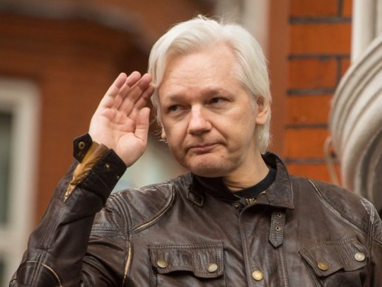 В Лондоне арестовали основателя WikiLeaks Джулиана Ассанжа (видео)
