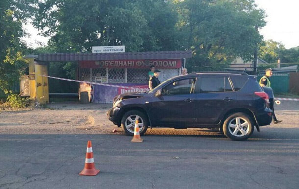 В Одессе внедорожник сбил девушку с ребенком