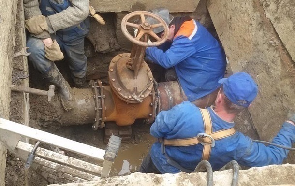 В семи районах Киева отключают горячую воду: адреса