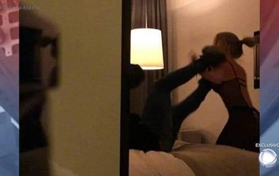 В Сети появилось видео с Неймаром и обвинившей его в изнасиловании девушкой