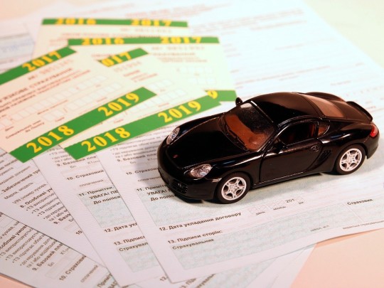 В Украине узаконили электронные полисы автогражданки: что важно знать