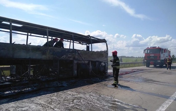 В Житомирской области сгорел пассажирский автобус