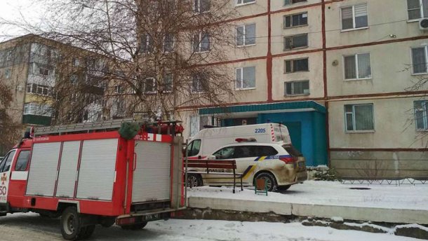 Военнослужащий захватил в заложники женщину на Харьковщине