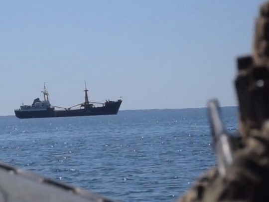 ВСУ отрабатывают захват судов в открытом море: в сети появилось мощное видео
