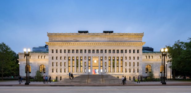 Як старовинна бібліотека перетворилась на сучасний Apple Store: фото